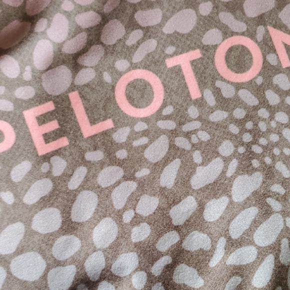 Peleton ATHLETIC 2 Piece Leopard Print 2 Piece Set LARGE - Picture 6 of 15